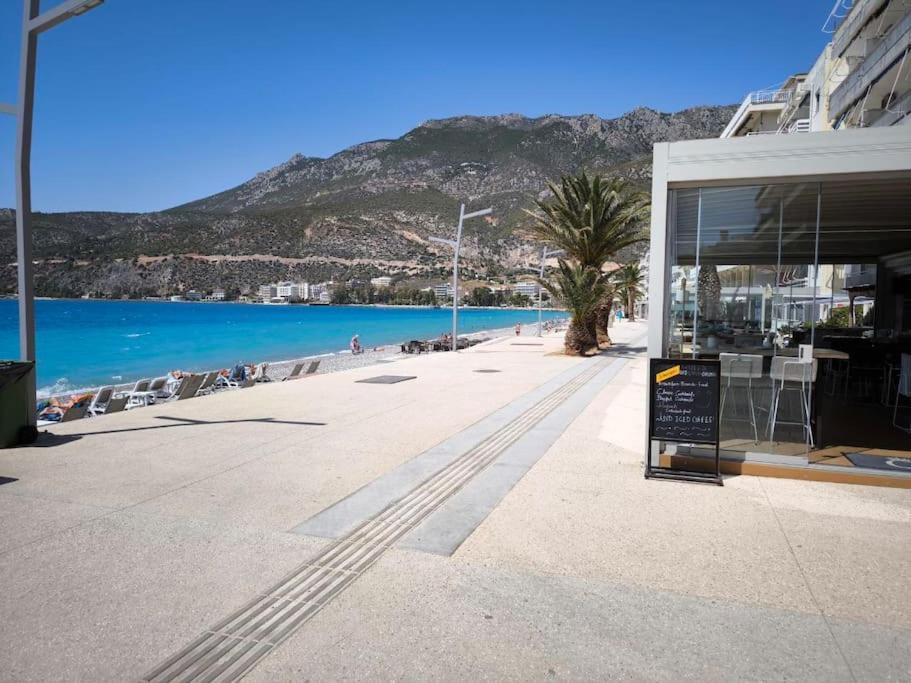 50 Meters From The Appartement *